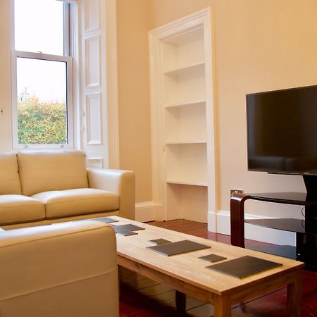 2 Bedroom Flat Off Leith Walk Accommodates 7 Edinburg Exteriör bild
