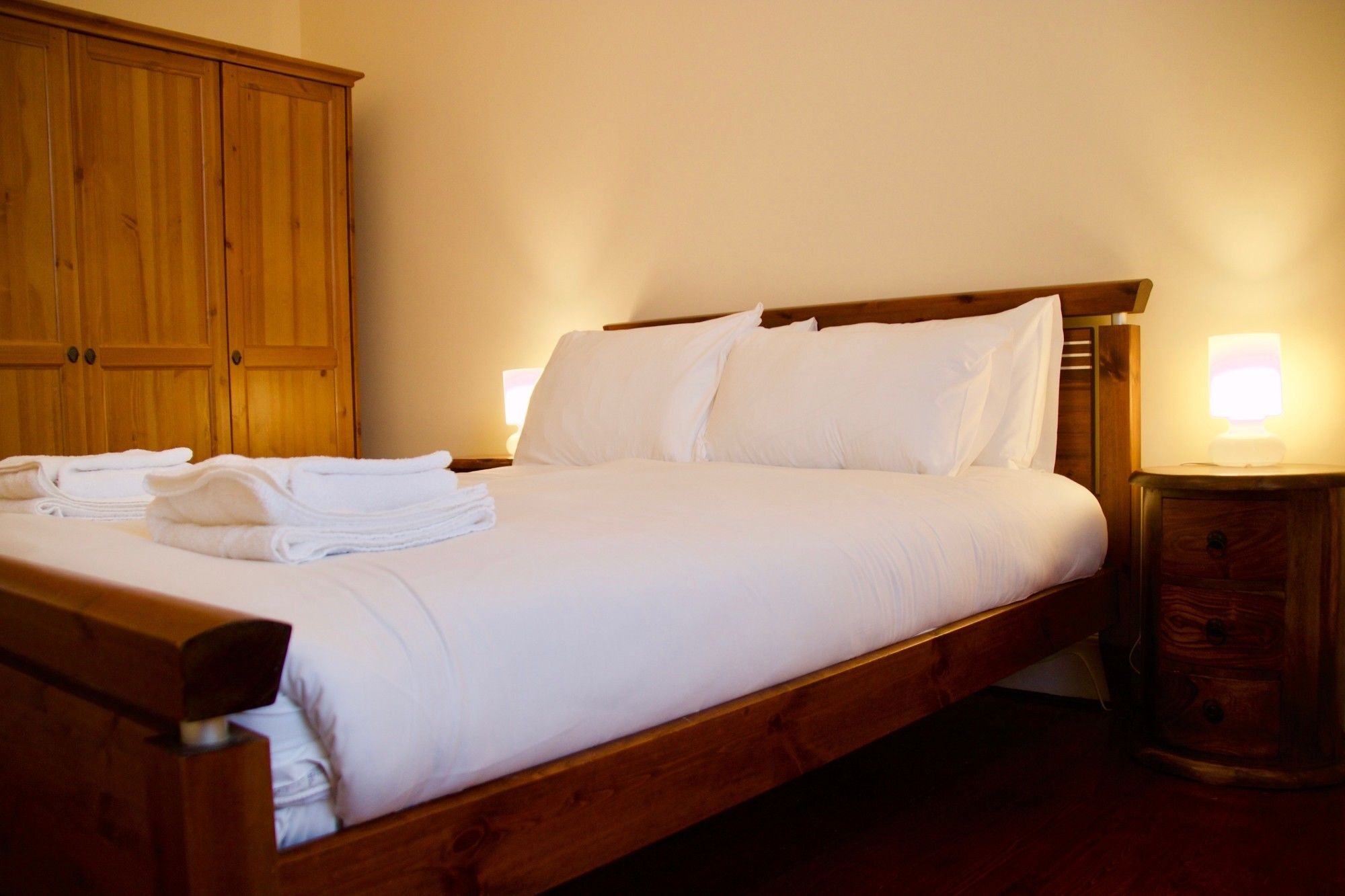 2 Bedroom Flat Off Leith Walk Accommodates 7 Edinburg Exteriör bild