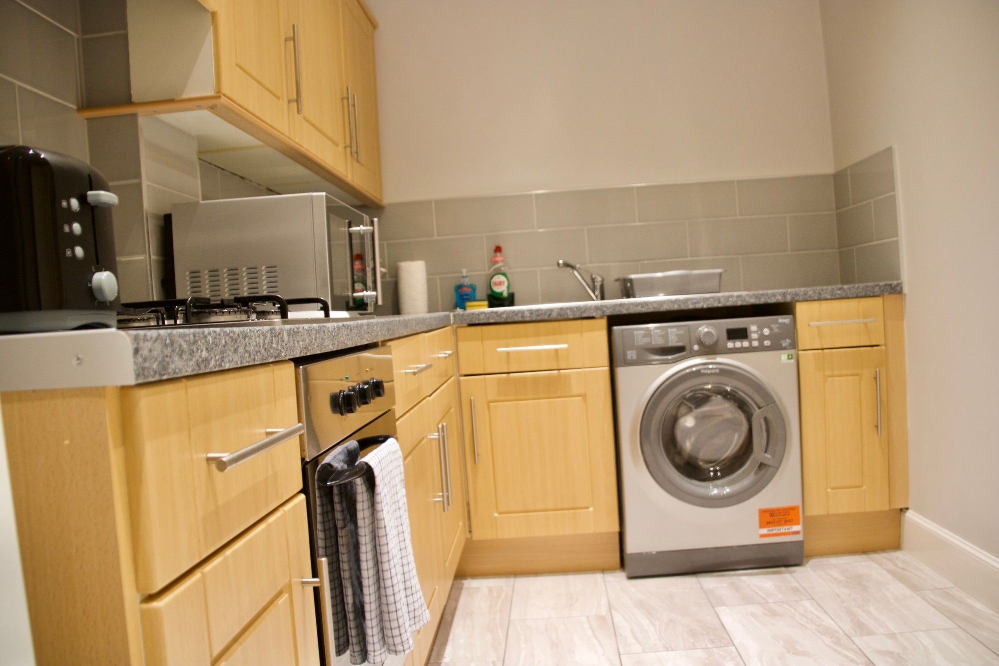 2 Bedroom Flat Off Leith Walk Accommodates 7 Edinburg Exteriör bild